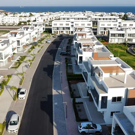 Four Seasons Life By Sea Homes