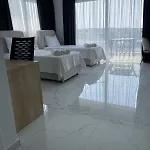 Four Seasons Life By Sea Homes *