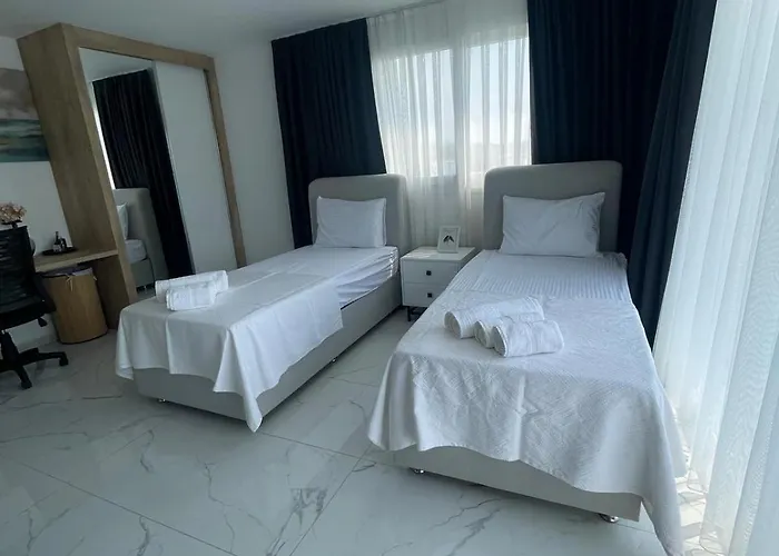 펜션 Four Seasons Sitesi Aglantzia